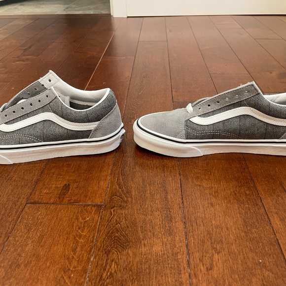 Vans Old Skool Sneakers - Picture 6 of 10